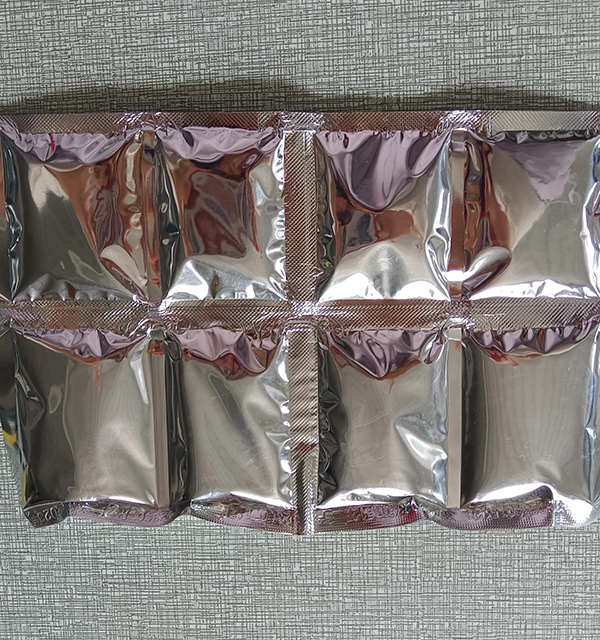 凝縮接着剤冷却衣類